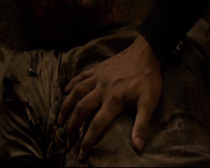 VampireDiariesWorld-dot-org_2x16TheHouseGuest0949.jpg