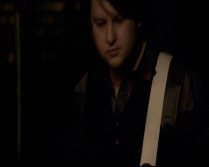 VampireDiariesWorld-dot-org_2x16TheHouseGuest0981.jpg