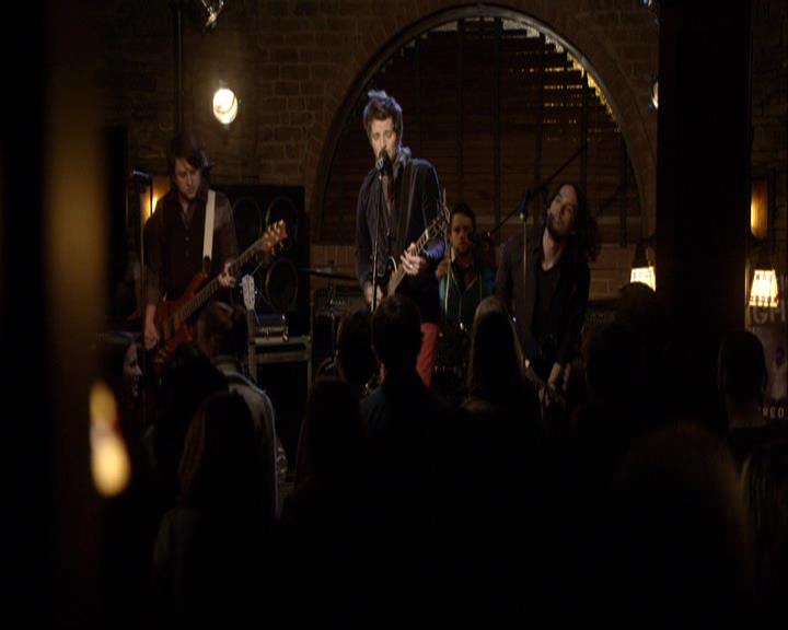 VampireDiariesWorld-dot-org_2x16TheHouseGuest0986.jpg