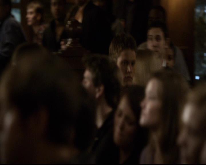 VampireDiariesWorld-dot-org_2x16TheHouseGuest1001.jpg