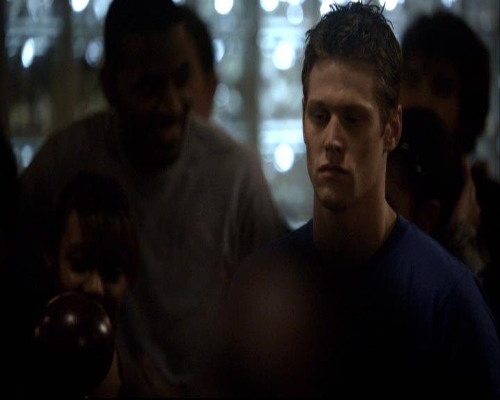 VampireDiariesWorld-dot-org_2x16TheHouseGuest1155.jpg