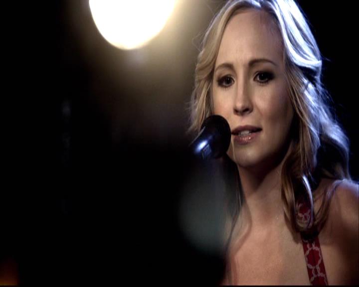 VampireDiariesWorld-dot-org_2x16TheHouseGuest1212.jpg