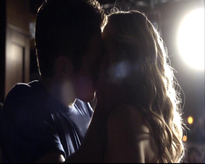 VampireDiariesWorld-dot-org_2x16TheHouseGuest1217.jpg