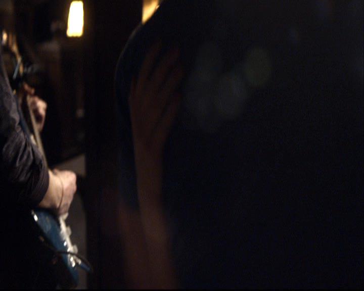 VampireDiariesWorld-dot-org_2x16TheHouseGuest1229.jpg