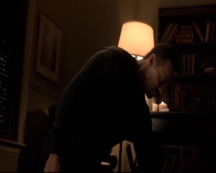 VampireDiariesWorld-dot-org_2x16TheHouseGuest1254.jpg