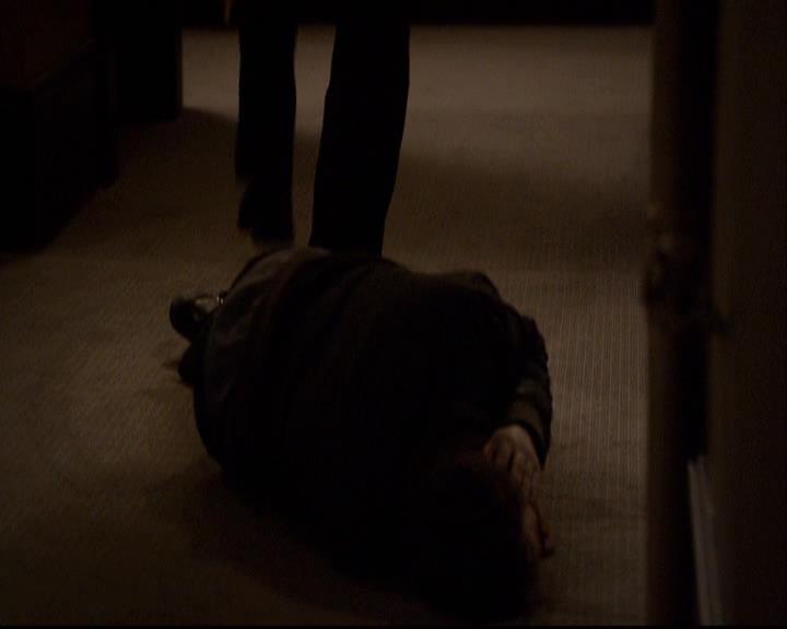 VampireDiariesWorld-dot-org_2x16TheHouseGuest1281.jpg