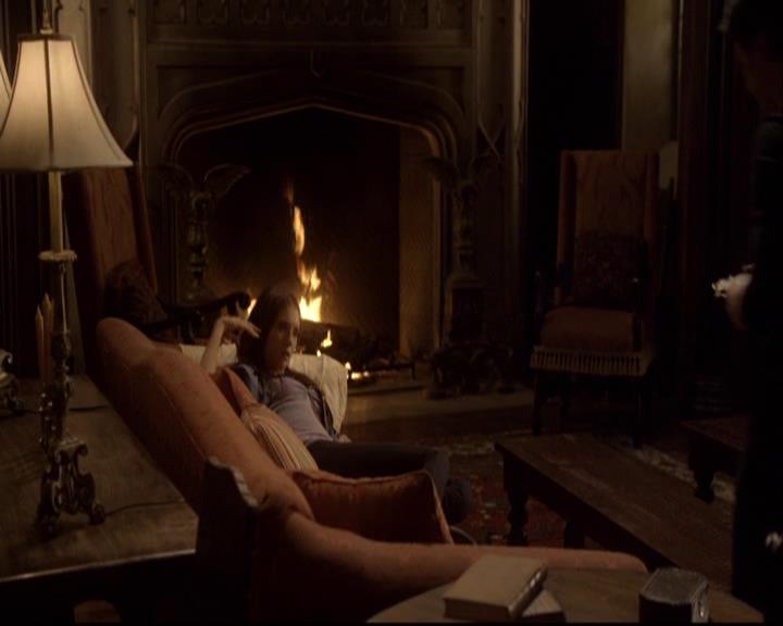 VampireDiariesWorld-dot-org_2x16TheHouseGuest1299.jpg