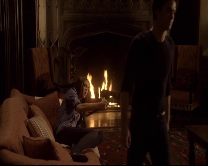 VampireDiariesWorld-dot-org_2x16TheHouseGuest1318.jpg