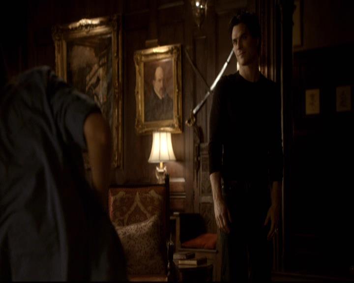 VampireDiariesWorld-dot-org_2x16TheHouseGuest1326.jpg