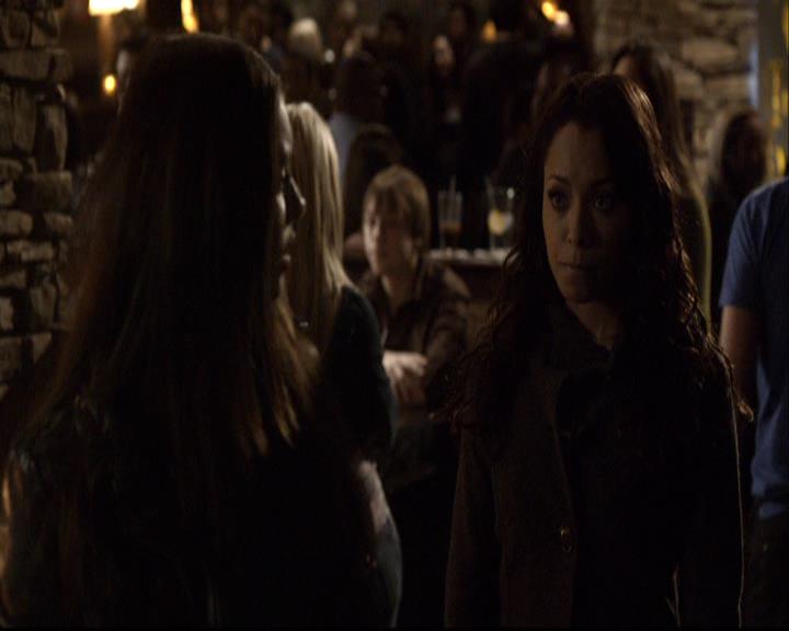 VampireDiariesWorld-dot-org_2x16TheHouseGuest1404.jpg