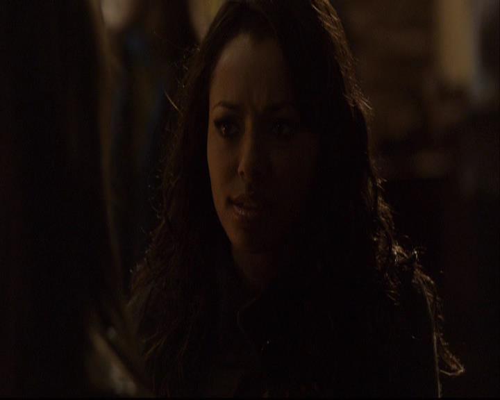 VampireDiariesWorld-dot-org_2x16TheHouseGuest1415.jpg