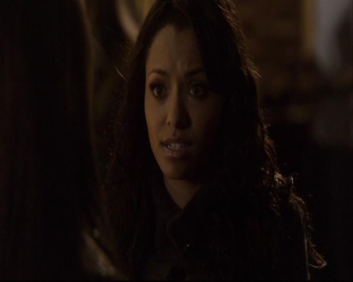 VampireDiariesWorld-dot-org_2x16TheHouseGuest1416.jpg