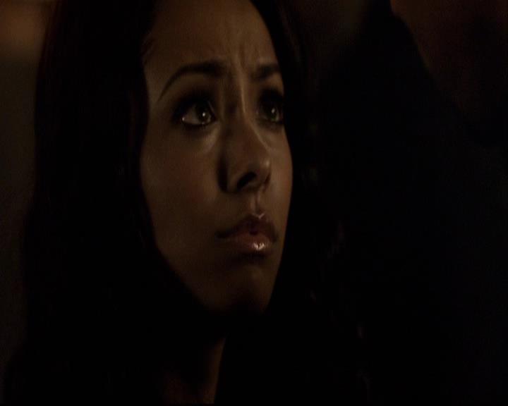 VampireDiariesWorld-dot-org_2x16TheHouseGuest1504.jpg