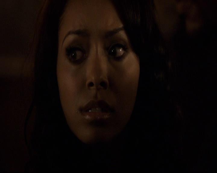 VampireDiariesWorld-dot-org_2x16TheHouseGuest1510.jpg