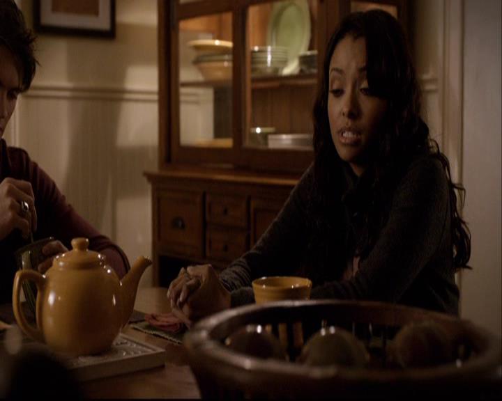 VampireDiariesWorld-dot-org_2x16TheHouseGuest1681.jpg