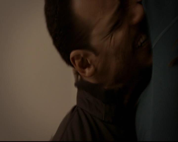VampireDiariesWorld-dot-org_2x16TheHouseGuest1733.jpg