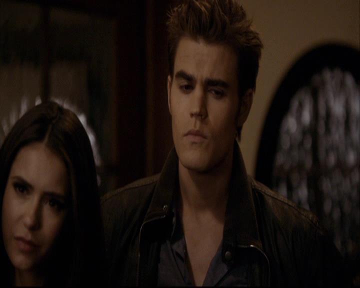 VampireDiariesWorld-dot-org_2x16TheHouseGuest1811.jpg