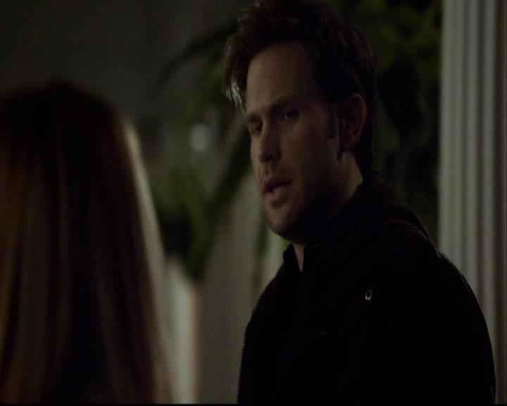 VampireDiariesWorld-dot-org_2x16TheHouseGuest1838.jpg