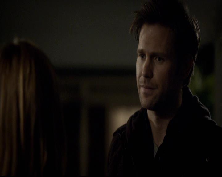 VampireDiariesWorld-dot-org_2x16TheHouseGuest1877.jpg