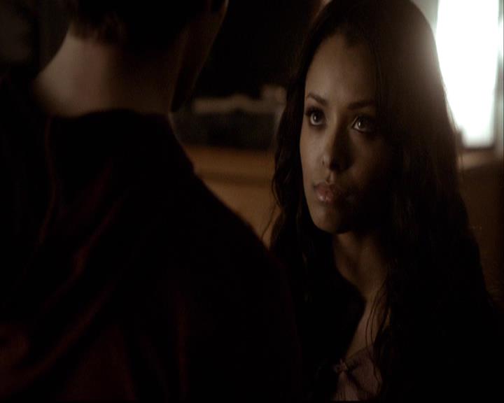 VampireDiariesWorld-dot-org_2x16TheHouseGuest1905.jpg