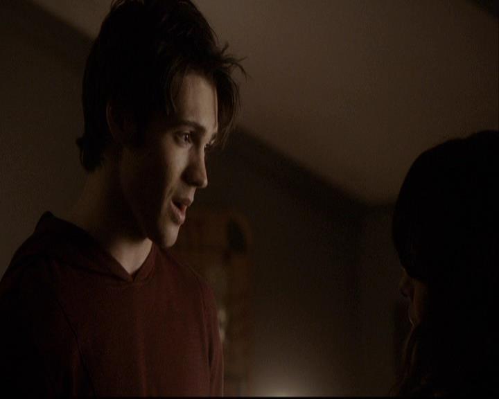 VampireDiariesWorld-dot-org_2x16TheHouseGuest1907.jpg