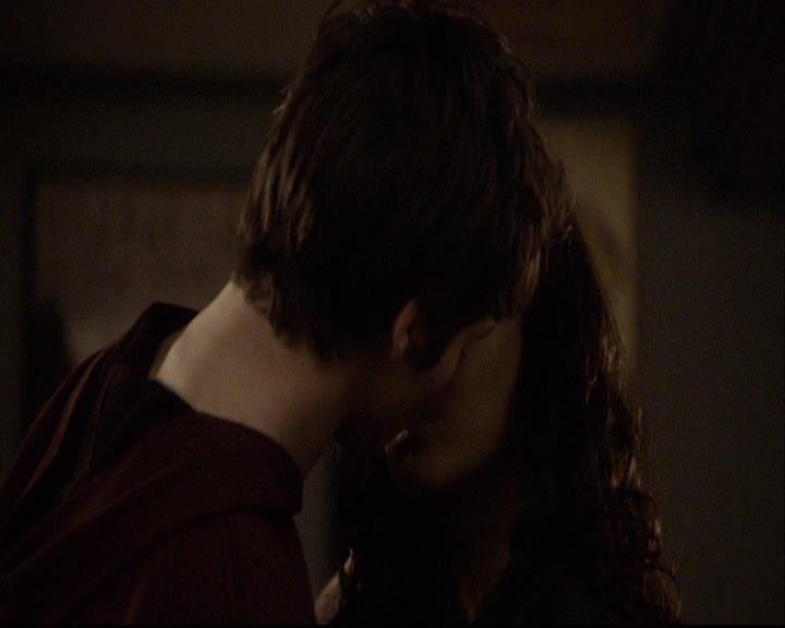 VampireDiariesWorld-dot-org_2x16TheHouseGuest1912.jpg