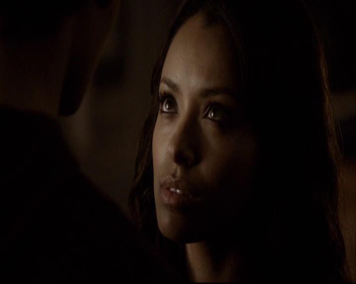 VampireDiariesWorld-dot-org_2x16TheHouseGuest1948.jpg