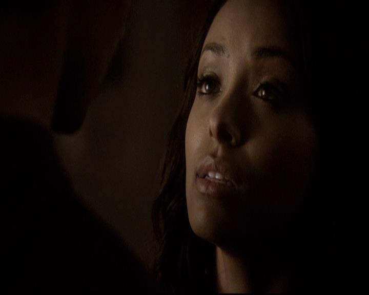 VampireDiariesWorld-dot-org_2x16TheHouseGuest1957.jpg