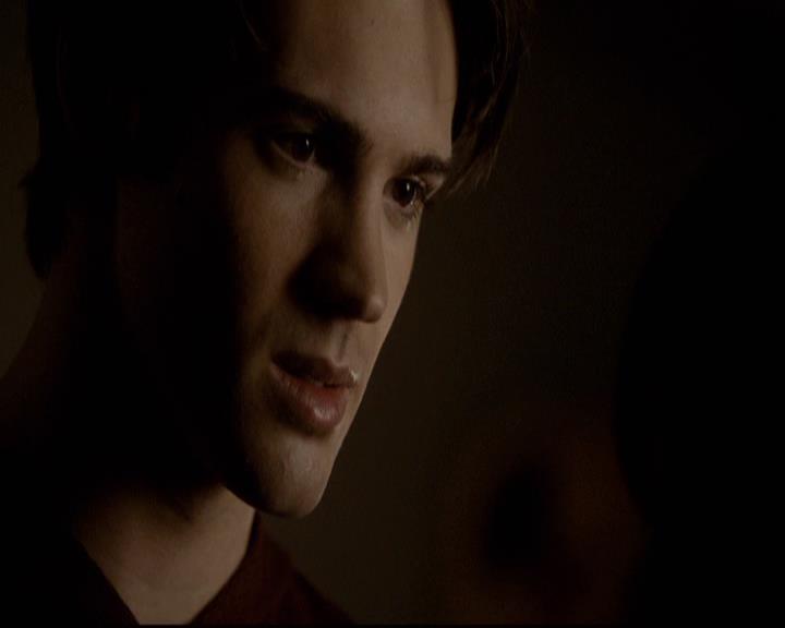 VampireDiariesWorld-dot-org_2x16TheHouseGuest1959.jpg