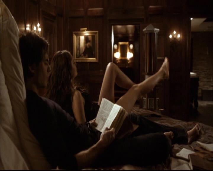 VampireDiariesWorld-dot-org_2x16TheHouseGuest1961.jpg
