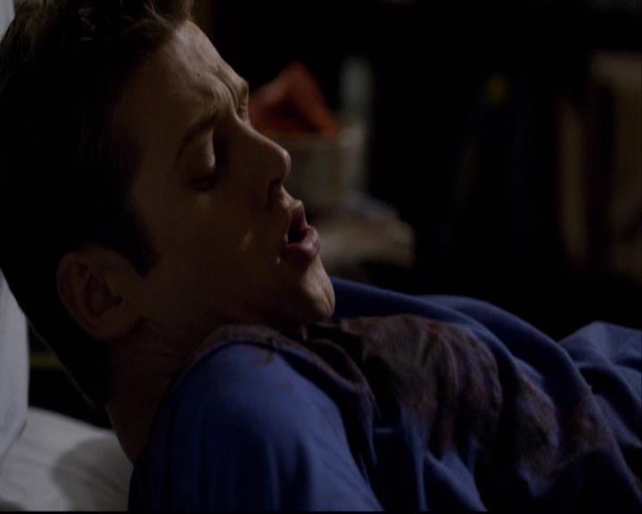 VampireDiariesWorld-dot-org_2x16TheHouseGuest2048.jpg