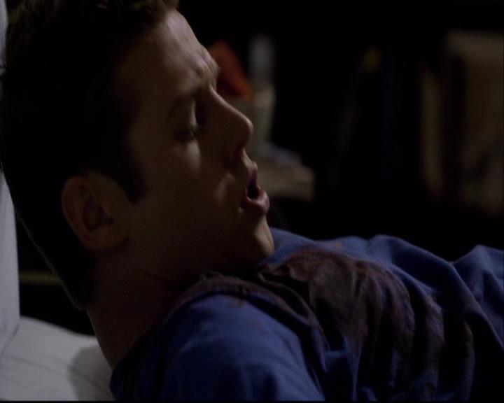 VampireDiariesWorld-dot-org_2x16TheHouseGuest2049.jpg