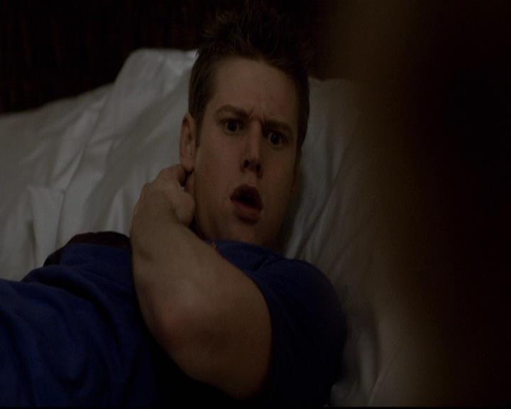 VampireDiariesWorld-dot-org_2x16TheHouseGuest2055.jpg