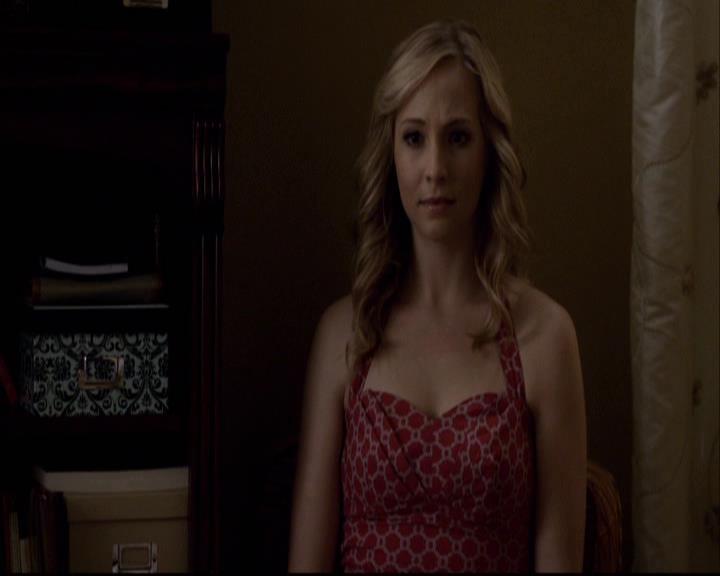 VampireDiariesWorld-dot-org_2x16TheHouseGuest2060.jpg