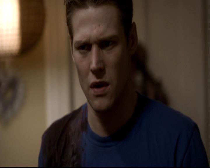 VampireDiariesWorld-dot-org_2x16TheHouseGuest2083.jpg