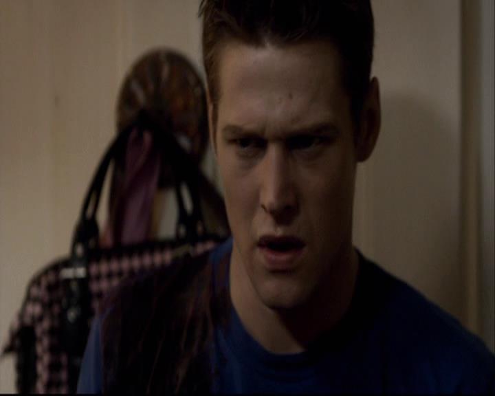 VampireDiariesWorld-dot-org_2x16TheHouseGuest2090.jpg