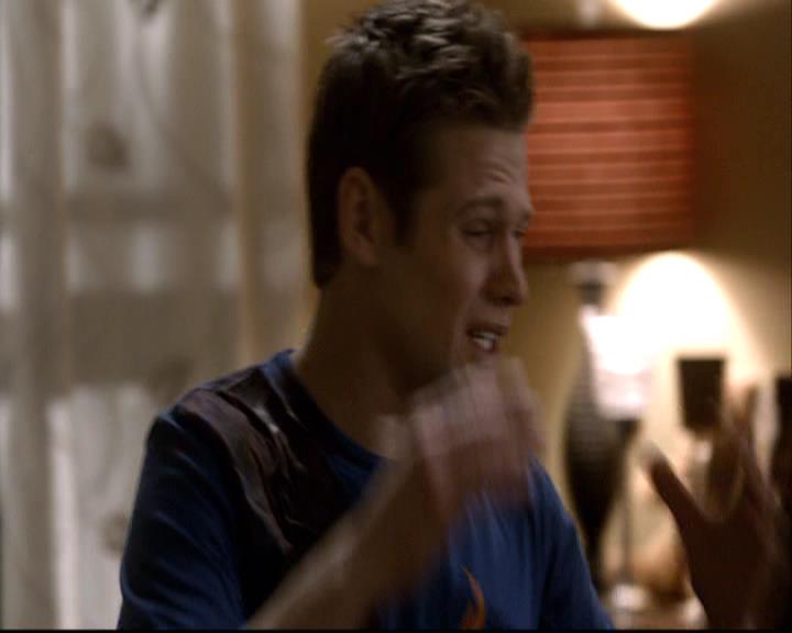 VampireDiariesWorld-dot-org_2x16TheHouseGuest2110.jpg