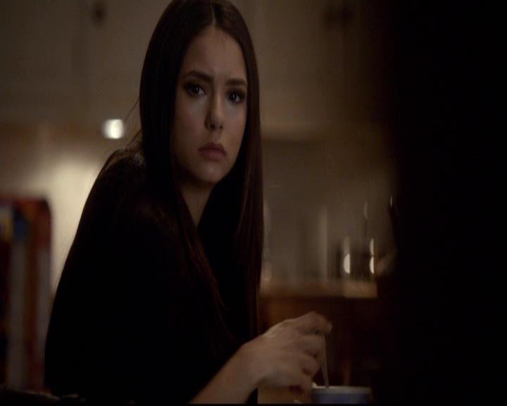 VampireDiariesWorld-dot-org_2x16TheHouseGuest2157.jpg