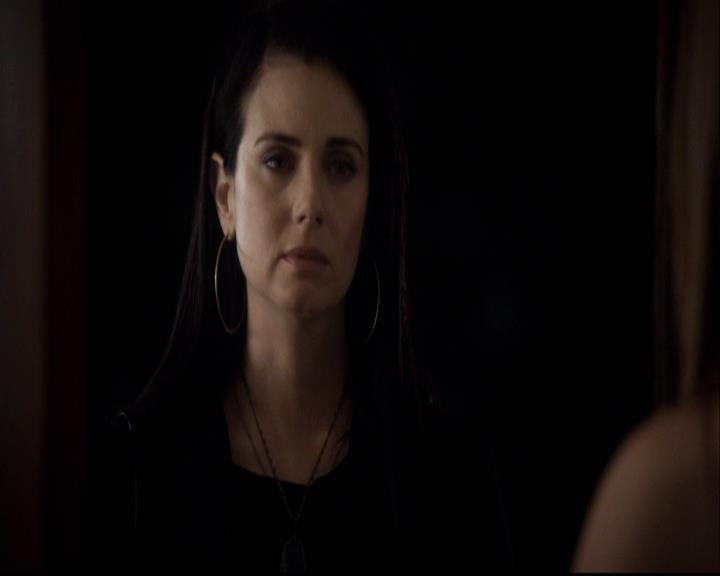 VampireDiariesWorld-dot-org_2x16TheHouseGuest2171.jpg