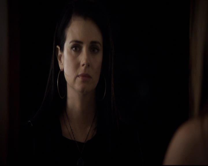 VampireDiariesWorld-dot-org_2x16TheHouseGuest2173.jpg
