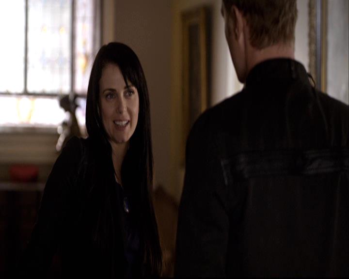 VampireDiariesWorld-dot-org_2x17KnowThyEnemy1072.jpg