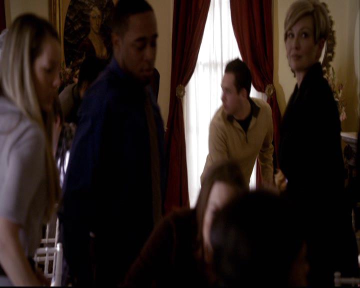 VampireDiariesWorld-dot-org_2x17KnowThyEnemy1094.jpg