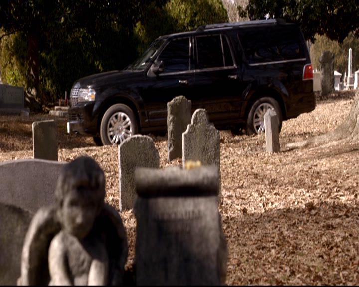 VampireDiariesWorld-dot-org_2x17KnowThyEnemy1571.jpg