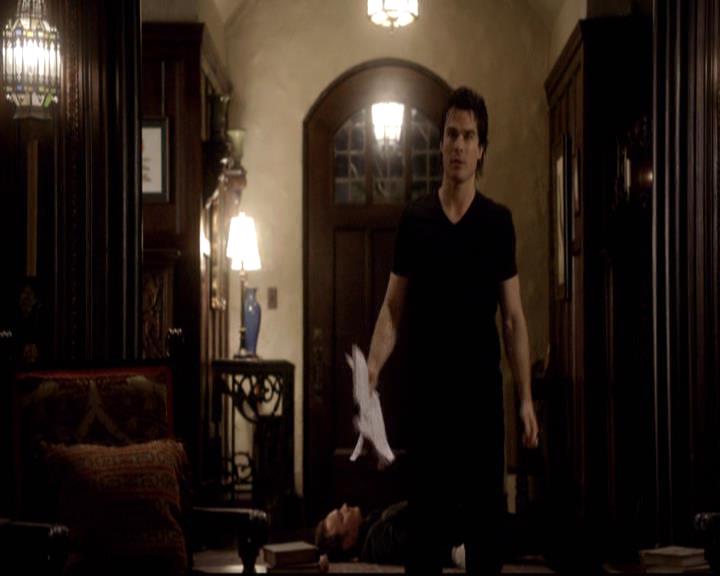 VampireDiariesWorld-dot-org_2x17KnowThyEnemy1853.jpg