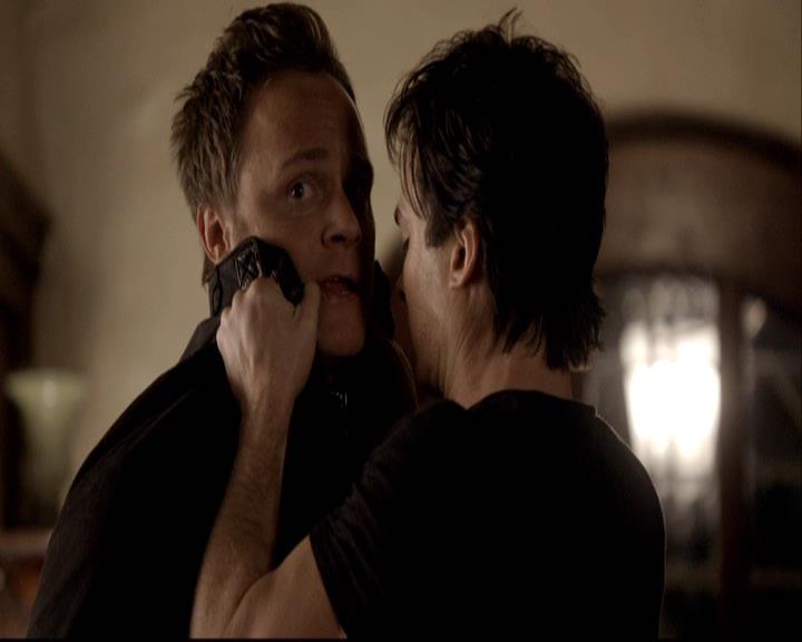 VampireDiariesWorld-dot-org_2x17KnowThyEnemy1893.jpg