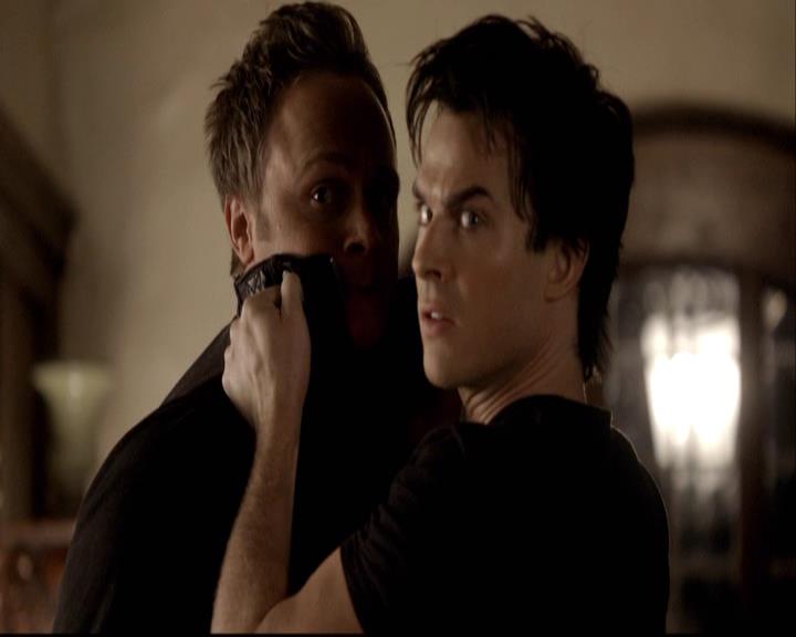 VampireDiariesWorld-dot-org_2x17KnowThyEnemy1896.jpg