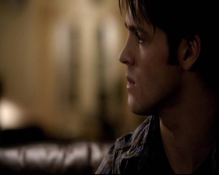 VampireDiariesWorld-dot-org_2x17KnowThyEnemy1924.jpg