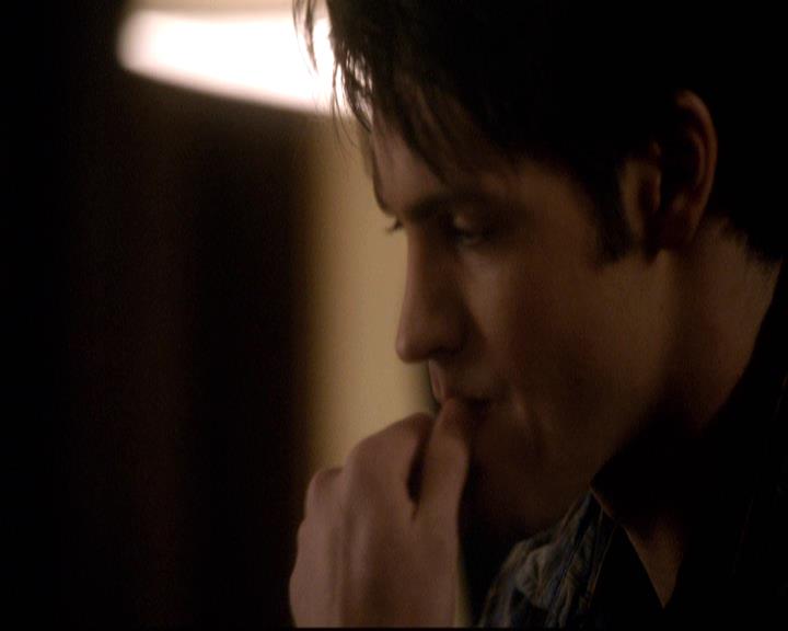 VampireDiariesWorld-dot-org_2x17KnowThyEnemy1969.jpg