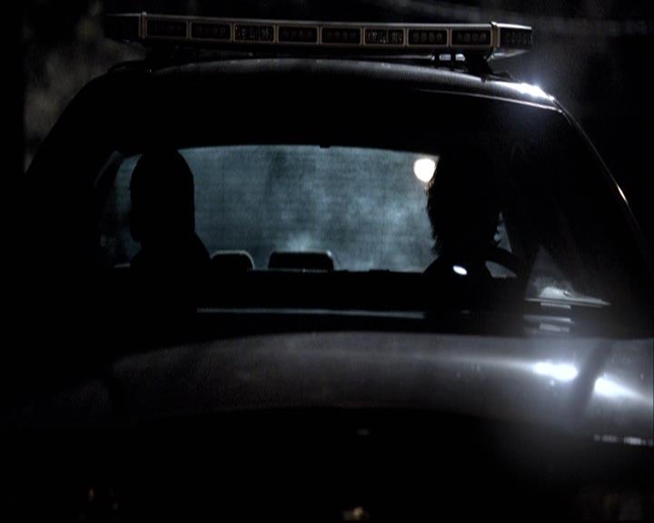 VampireDiariesWorld-dot-org_2x17KnowThyEnemy1984.jpg