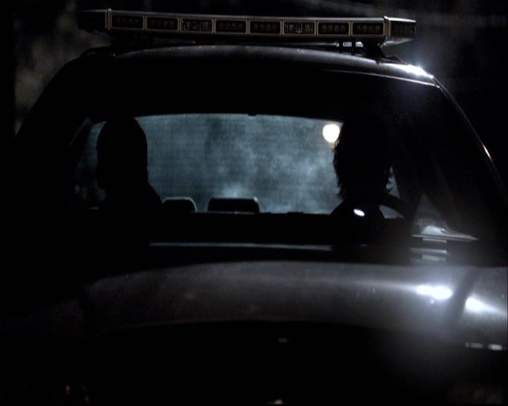 VampireDiariesWorld-dot-org_2x17KnowThyEnemy1986.jpg